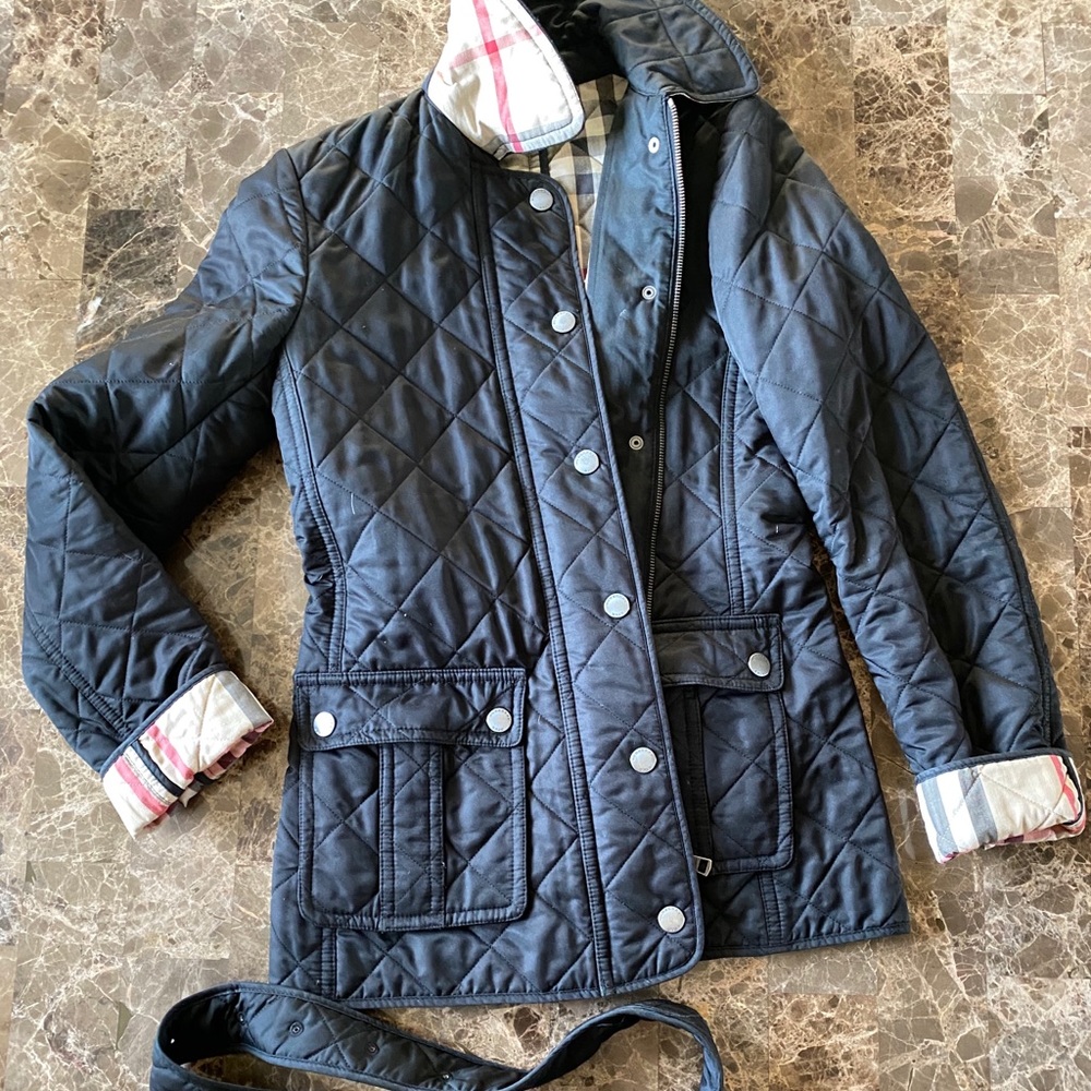 Like New! Burberry Brit Quilted Raincoat w/ Zipper
